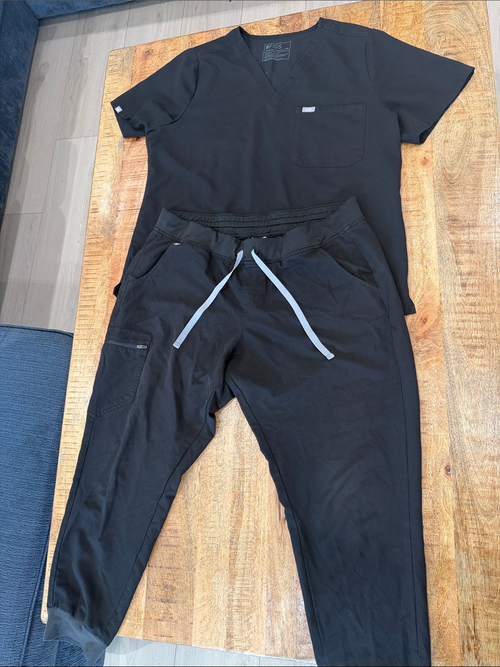 Figs Black V-Neck Scrub Top and Drawstring Pants